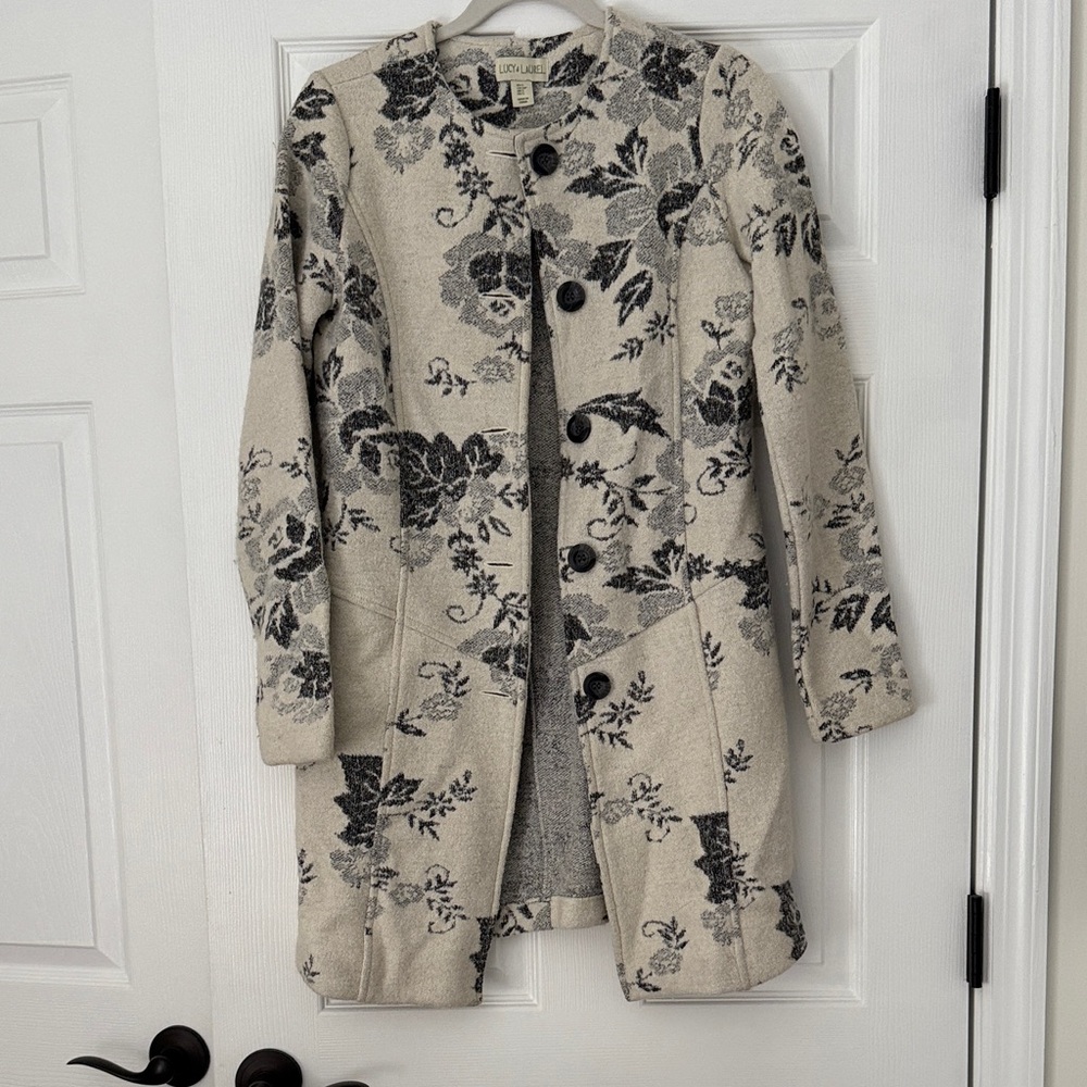 Lucy & Laurel Cream and Black Floral Pea Coat